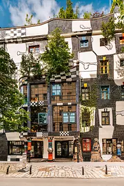 Muzeum umění Kunst Haus ve Vídni. Muzeum Hundertwasser, vnější pohled