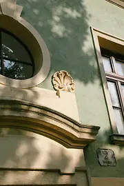 Dettaglio di una facciata nel Freihausviertel
