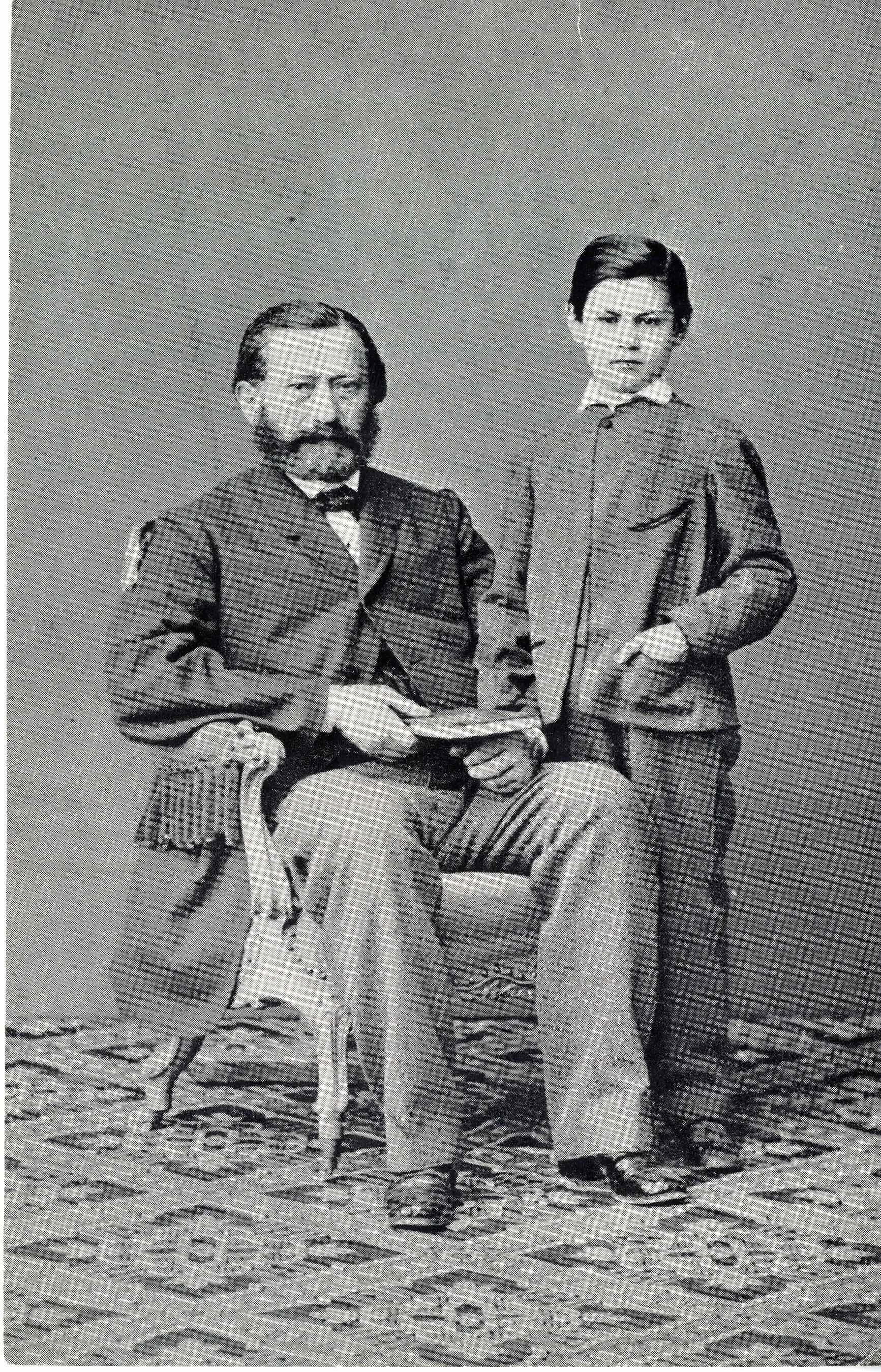 Freud mit Vater Jacob Freud (um 1864)
