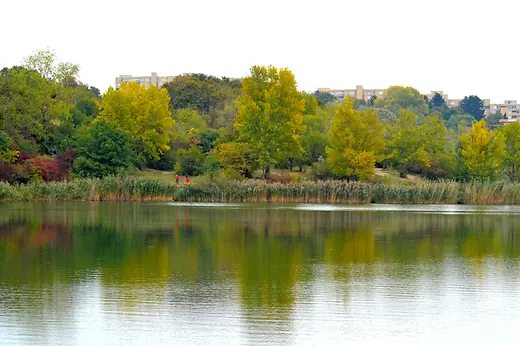 Zone de loisirs Wienerberg, étang et arbres