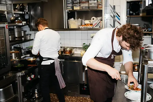 Köche bei der Arbeit