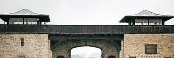Außenansicht der KZ-Gedenkstätte Mauthausen