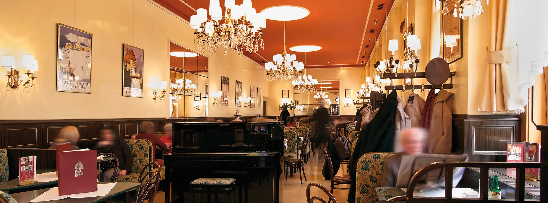 カフェレストラン・ワイマール 店内