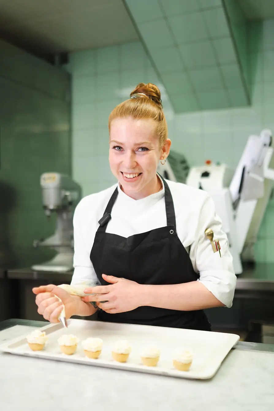 Chef-Patissière Natalie Stebbing im Hotel Sacher
