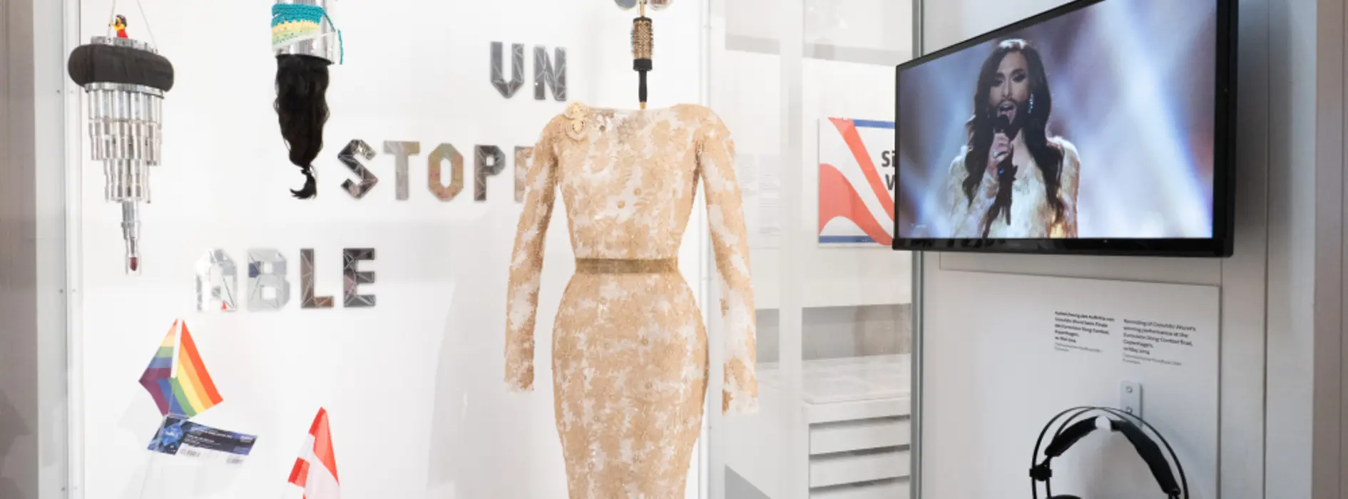 Ausstellung mit Objekten zum ESC von Conchita Wurst im Haus der Geschichte