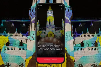 Sujet mit Text: 75 Jahre Wiener Festwochen Walk