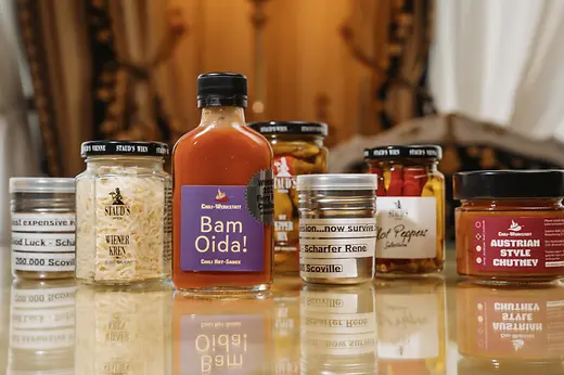 JJ Spice Up Vienna, Saucen