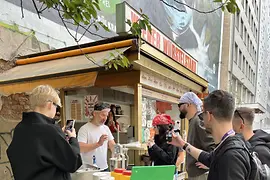 Verkostung am Wiener Würstelstand