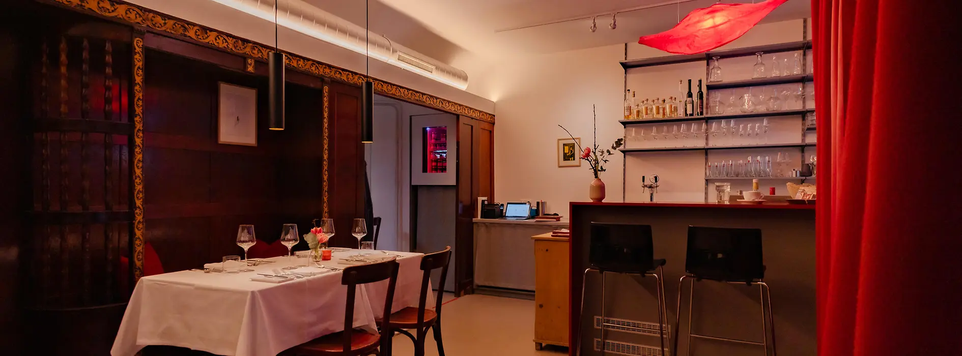 Kommod Restaurant, Interior View