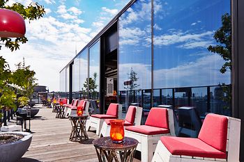 25hours Hotel Dachboden Bar, View over terrace