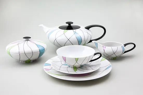 Juego de té de porcelana