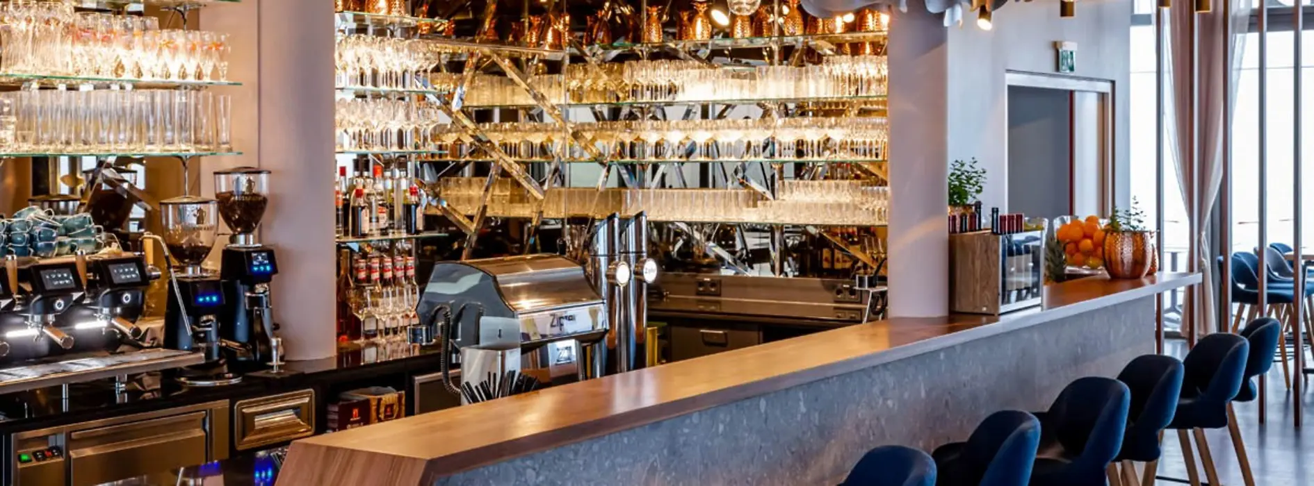 House of the Sea Rooftop Bar 360° OCEAN SKY