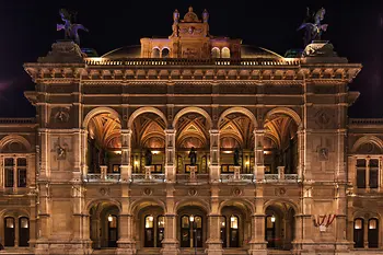 Wiener Staatsoper, Fassade