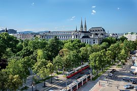Vienna, View of the Ringstrasse boulevard 