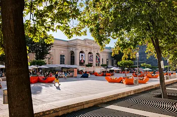 MuseumsQuartier, evening ambiance