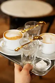 Чашка кофе в венской кофейне