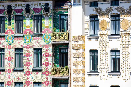 Wienzeile Jugendstil Fassade, Majolikahaus