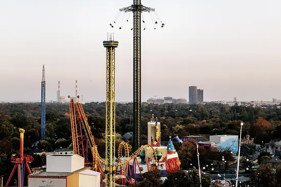 Veduta aerea del Prater con il luna park
