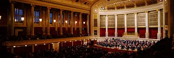 Konzert der Wiener Symphoniker im Wiener Konzerthaus, Publikum, Bühne