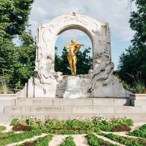 Johann Strauss Monument 