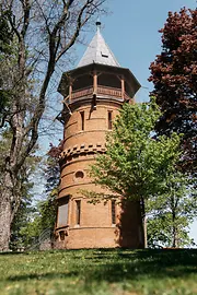 Belvedere Paulinenwarte nel parco viennese Türkenschanzpark