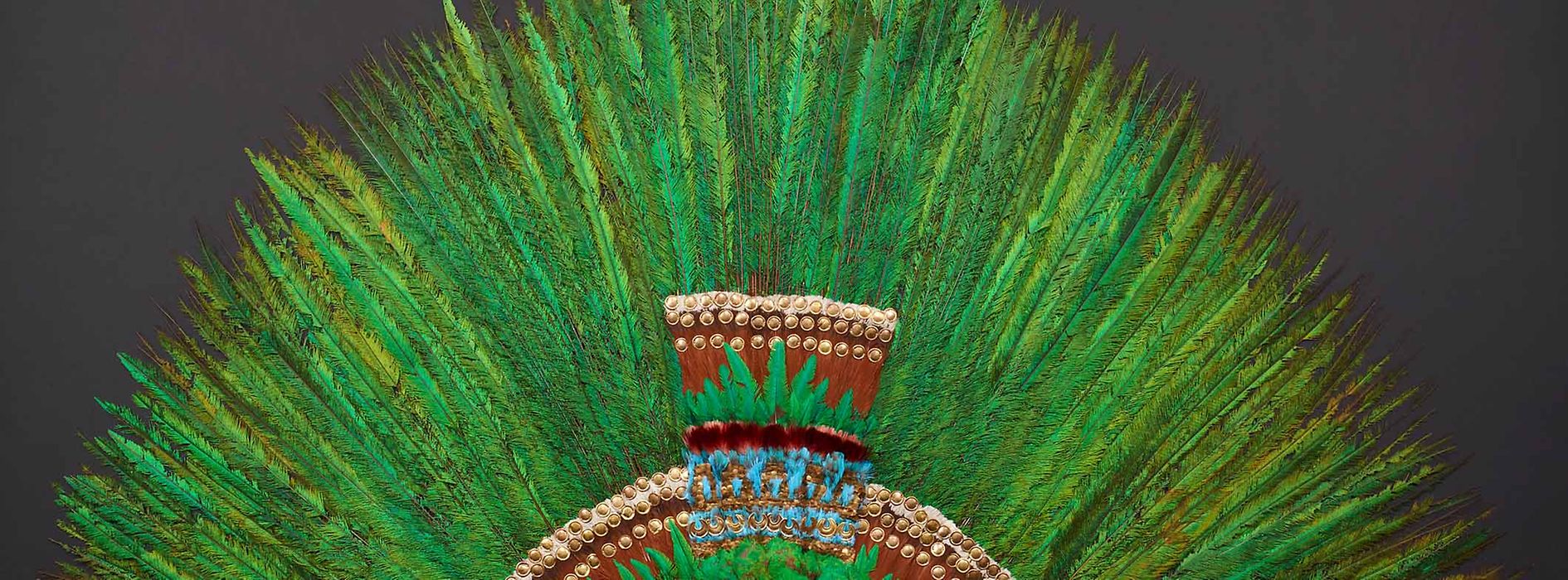Coiffe en plumes aztèque 