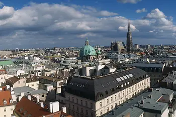 Panorama del centro storico con il duomo di S.Stefano e la Karlskirche