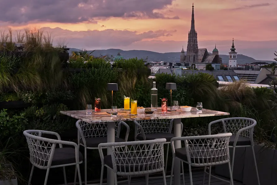 Atmosphere Rooftop Bar Ritz-Carlton