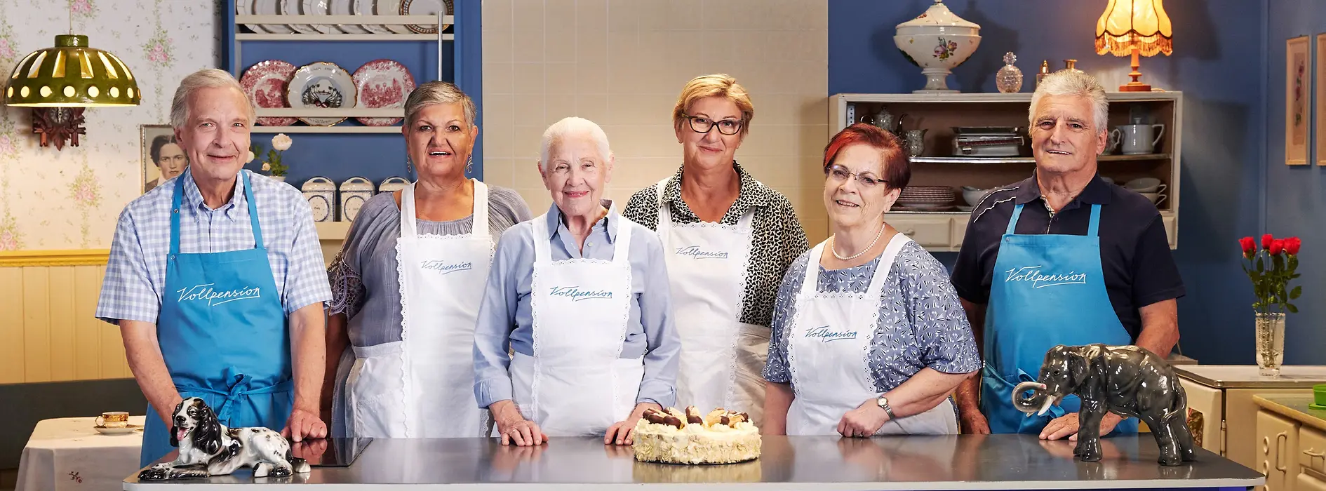 Seniorinnen und Senioren in der Küche