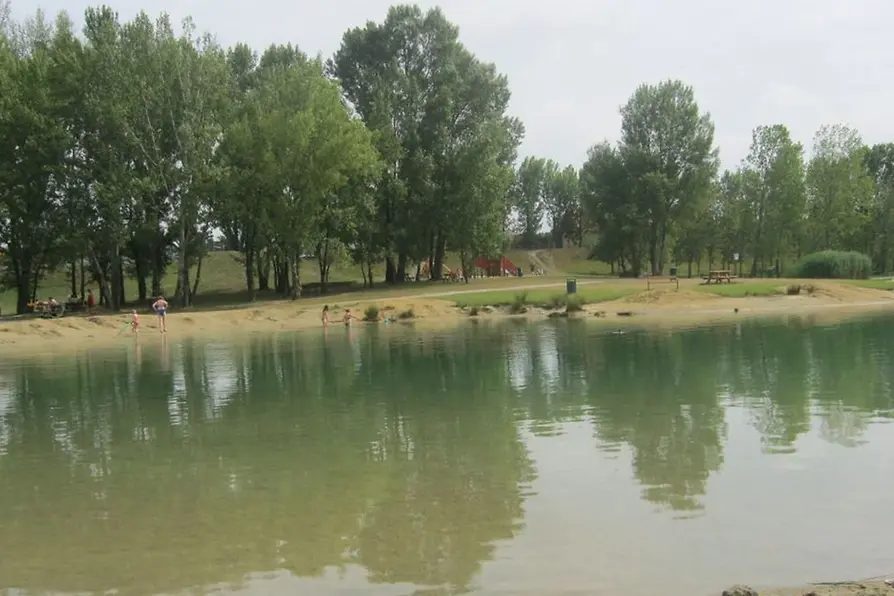 Badespaß am Teich Hirschstetten