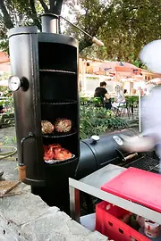 Barbecue at Volksgarten Pavillon
