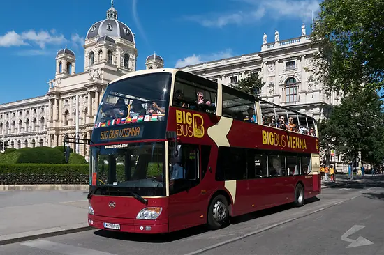 Big Bus Vienna - red double-decker bus
