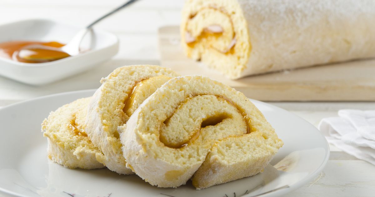 Biskuitroulade (sponge roulade) - vienna.info