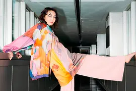 Model wearing fashion by designer Ferrari Zöchling