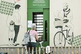 Bread vending machine
