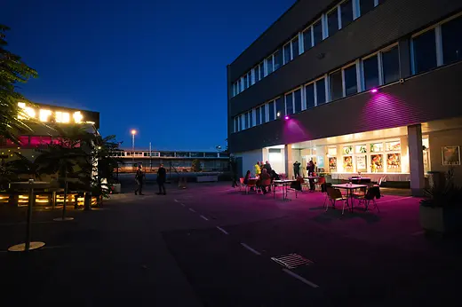 brut nordwest, Abendaufnahme der Location