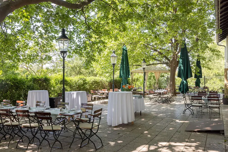 Das Chadim, Jardin ombragé