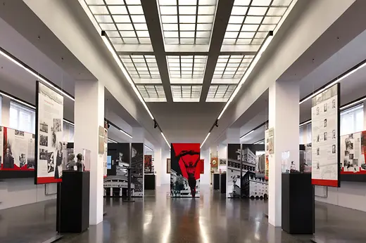 Vista de la exposición: La Viena Roja en la lavandería 