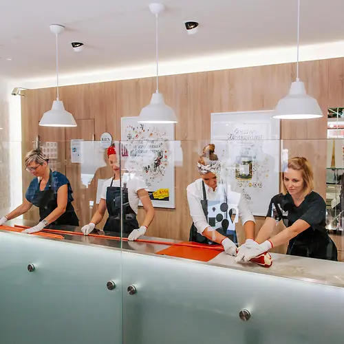 Производство конфет в венской «сладкой мастерской» Zuckerlwerkstatt