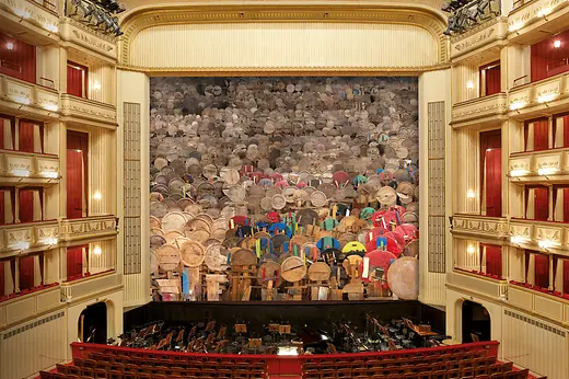 Vasfüggöny, Bécsi Állami Operaház