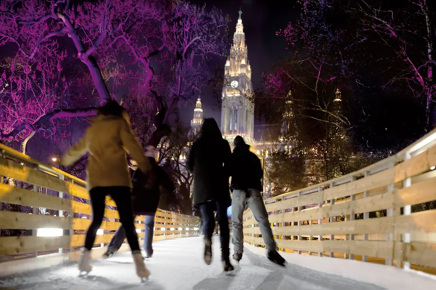 Ice-skating in front of City Hall 
