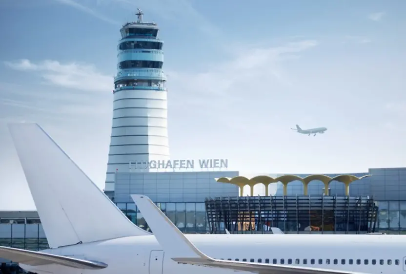 Vídeňské letiště s letadly