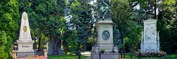 Tombe honorifique de Beethoven au Cimetière central de Vienne