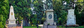 Mozart díszsírhelye a Központi temetőben