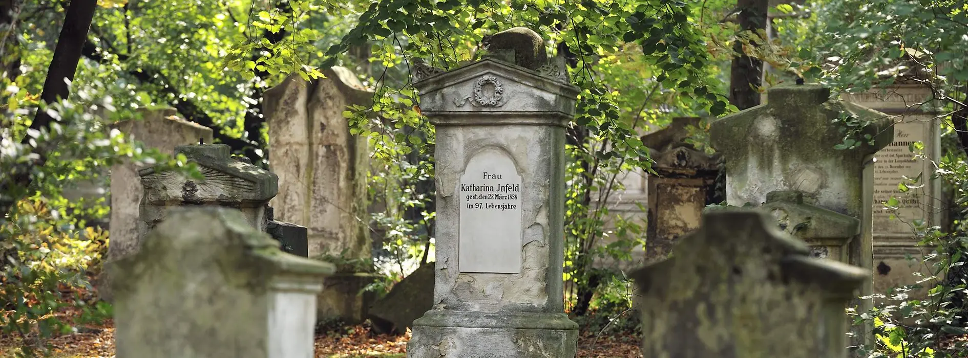 Pierre funéraire au cimetière St.Marx 