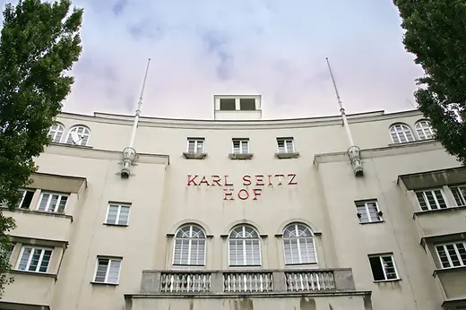 Social housing building, Karl-Seitz-Hof, exterior view