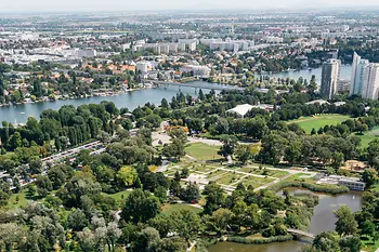 Widok na Donaupark