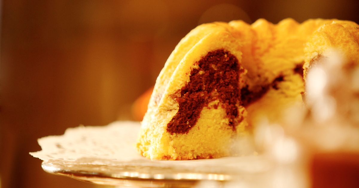 Marmorgugelhupf (Marble Bundt Cake) - vienna.info