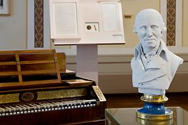 Casa di Haydn, interno con busto di Haydn
