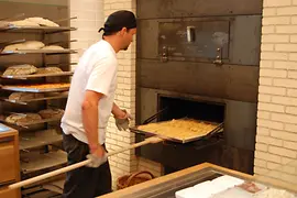 Baker Helmut Gragger in the Viennese organic bakery Gragger & Cie